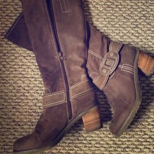 5th Avenue Brown Boots